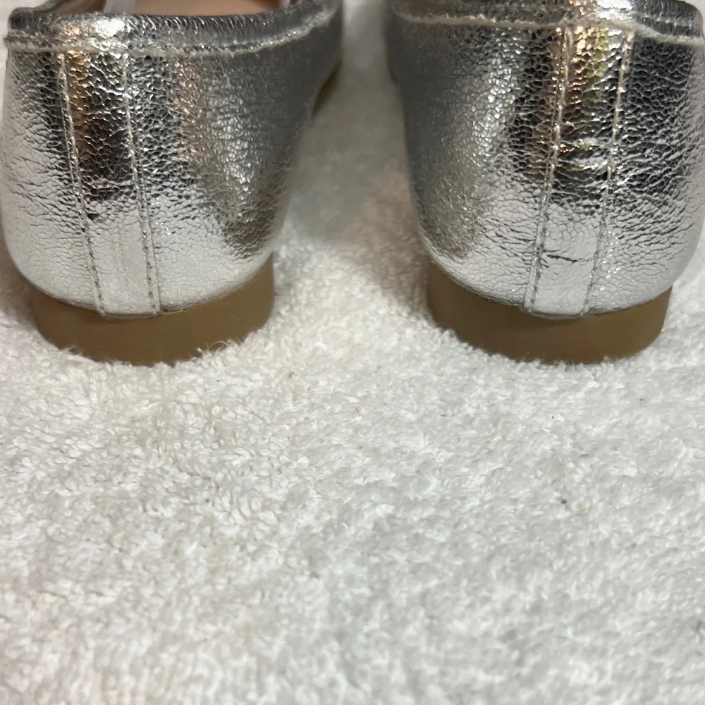 Place Shiny Silver Dress Shoes for Kids